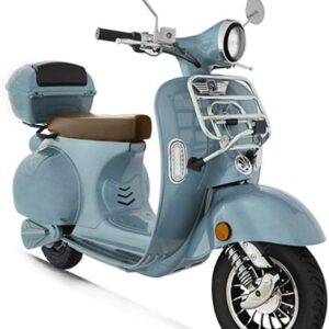 Classico Li Electric Scooter, 3000 Watt, 45 km/h, Road Legal, Wind Shield, Removable Lithium Battery, Retro Scooter, Product Video